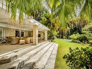 4 Bed House in Bishopscourt