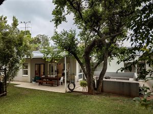 4 Bed House in Silver Lakes Golf Estate