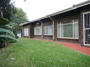 4 Bed House in Aviary Hill