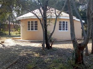 2 Bed House in Skeerpoort