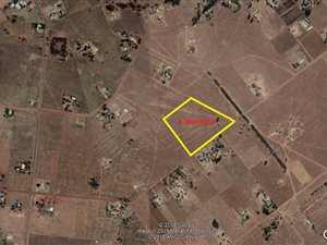 3000 m² Land available in Nelsonia