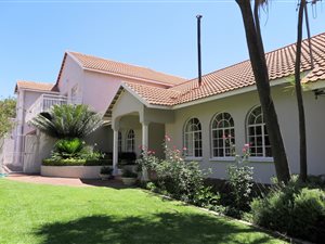 4 Bed House in Lonehill