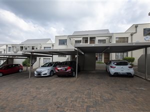 2 Bed Apartment in Glenvista