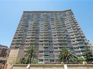 2 Bed Apartment in Parktown