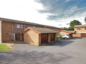3 Bed Townhouse in Durbanville Hills