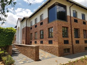 225 m² Commercial space in Boskruin