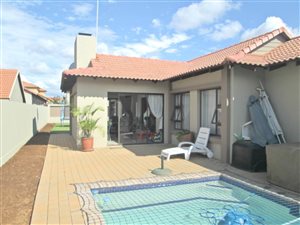 3 Bed House in The Meadows