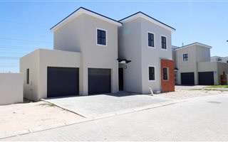 3 Bedroom Duplex in Sonkring