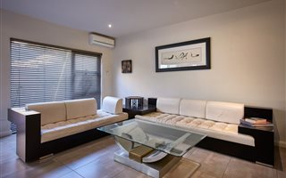 4 Bedroom Townhouse in Sandown