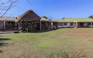 6 Bedroom House in Hilton