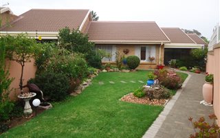 3 Bedroom House in Dan Pienaar