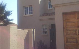 3 Bedroom Duplex in Benoni Central