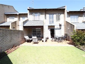 3 Bed Townhouse in Morningside Manor