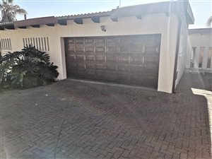 4 Bed House in Waterkloof Heights