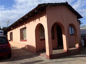 3 Bed House in Trenance Park