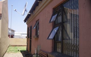 3 Bedroom House in Powerville