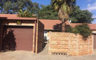 2 Bedroom Simplex in Lyttelton