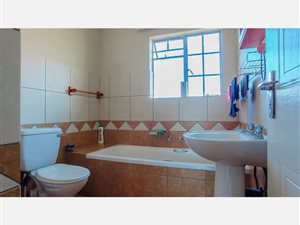 2 Bed Apartment in Theresa Park