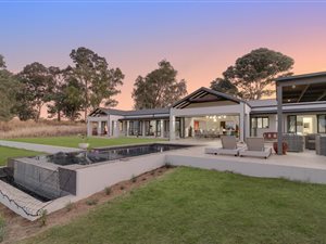 4 Bed House in Lanseria and surrounds