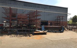 255 m² Commercial space in Roodewal and surrounds