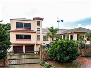 5 Bedroom House in Tableview