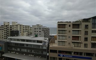 90 m² Commercial space in Sea Point