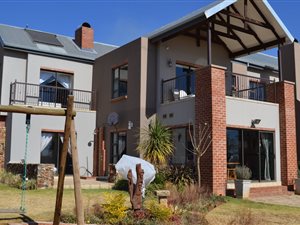 5 Bed House in Sterkfontein and surrounds