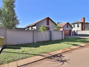 3 Bed House in Midlands Estate