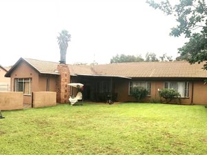4 Bed House in Mayberry Park