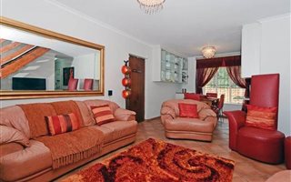 3 Bedroom Townhouse in Sundowner