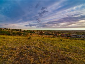 600 m² Land available in Eagle Canyon Golf Estate