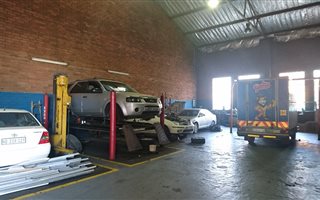 1002 m² Industrial space in Richem