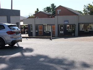 Commercial space in White River Central