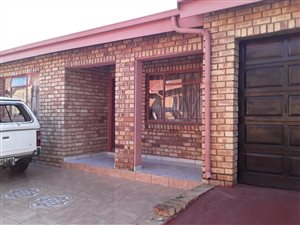 4 Bed House in Lydenburg