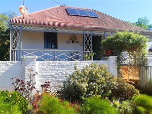 4 Bed House in De Rust