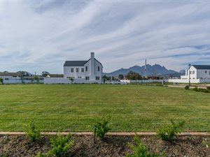 3 Bed House in Koelenbosch Country Estate