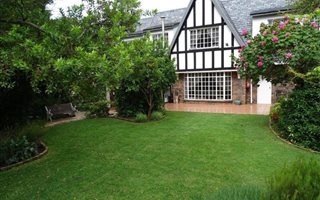 3 Bedroom Townhouse in Grimbeek Park