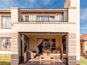 3 Bed Townhouse in North Riding AH