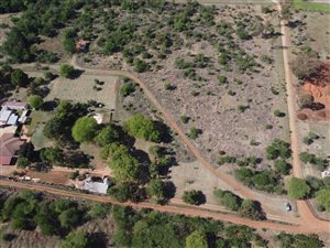 8.6 ha Farm in Derdepoort