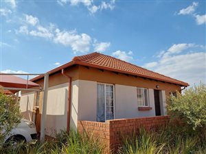2 Bed Townhouse in The Reeds