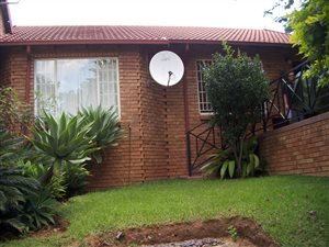 2 Bed Simplex in Waterkloof Park