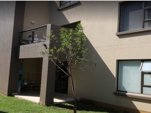 2 Bed Townhouse in Ruimsig
