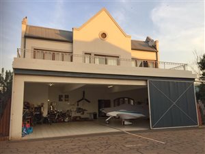 4 Bed House in Elandsfontein AH