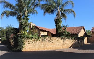 3 Bedroom Townhouse in Ruimsig