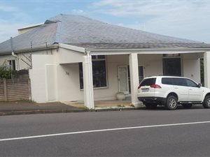 326 m² Commercial space in Essenwood