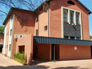 2 Bed House in Baileys Muckleneuk