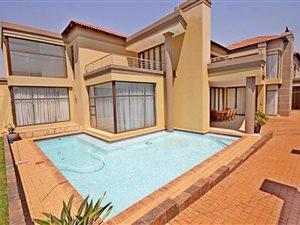 5 Bed House in Meyersdal Nature Estate
