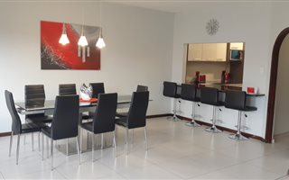 3 Bedroom Duplex in Silverton