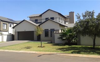 3 Bedroom House in Midstream Ridge Estate