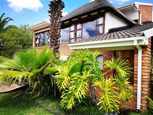 5 Bed House in Loerie Park